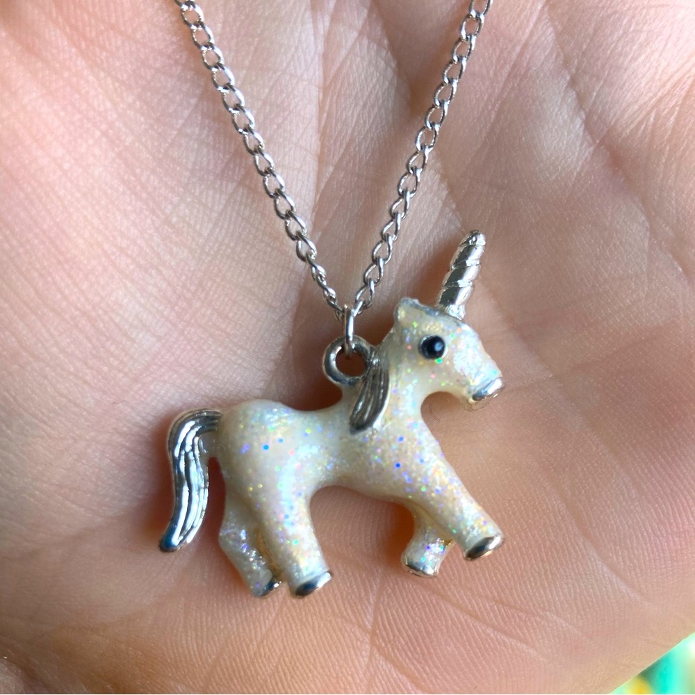 ⭐️Free With Any Purchase⭐️Silver Unicorn Pendant Necklace